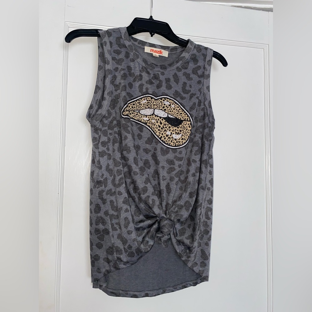 Mazik Womens Tank Top Gray Black Leopard Print Biting Lip Jewel Neck S